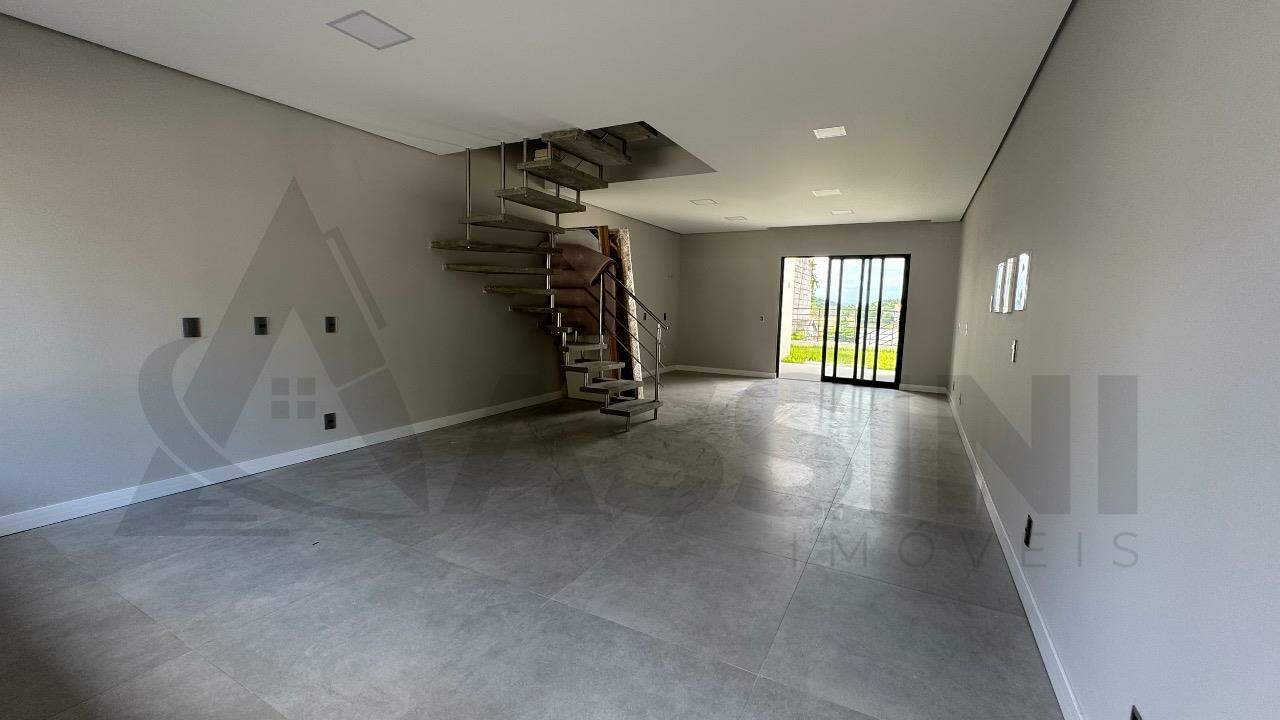 Casa à venda no Planalto: 
