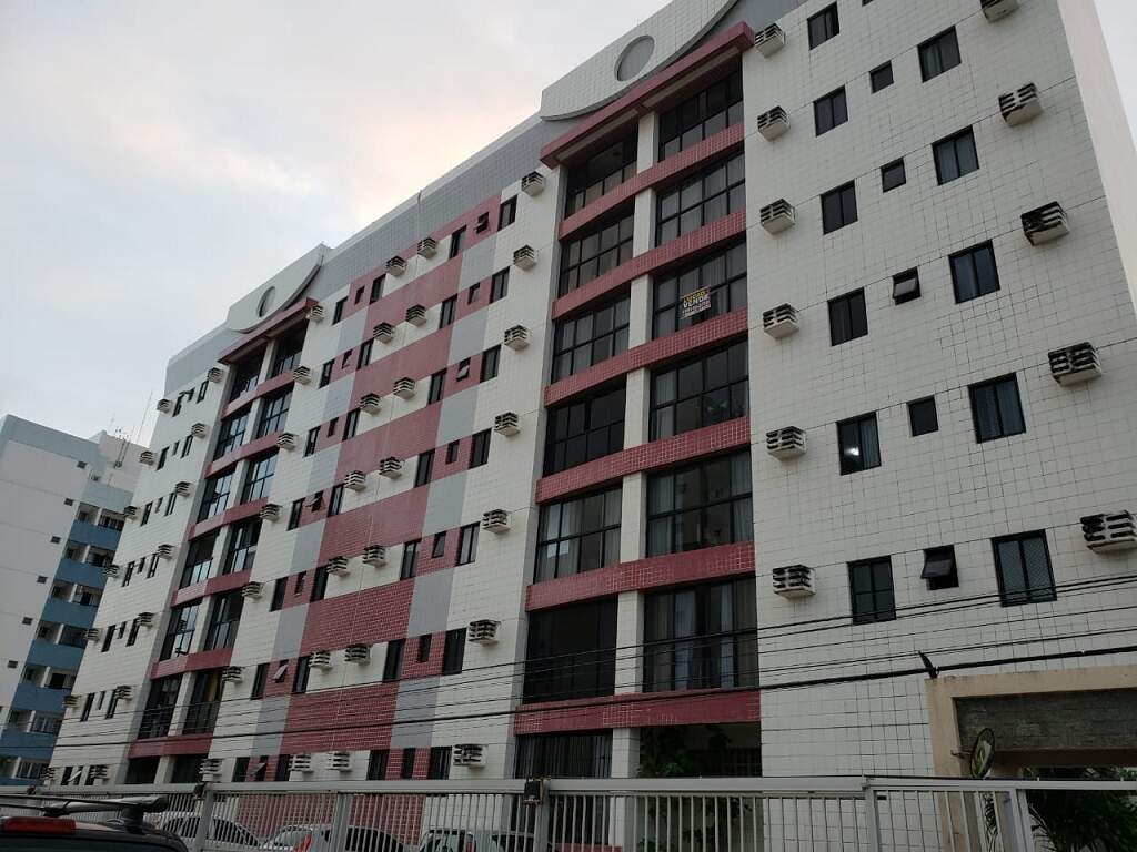 Apartamento à venda no Candeias: 