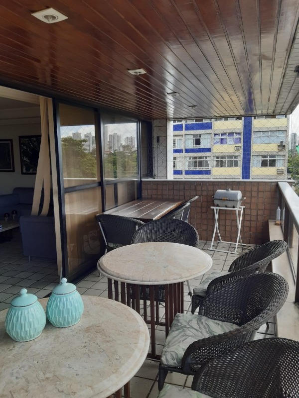 Apartamento à venda no Madalena: 