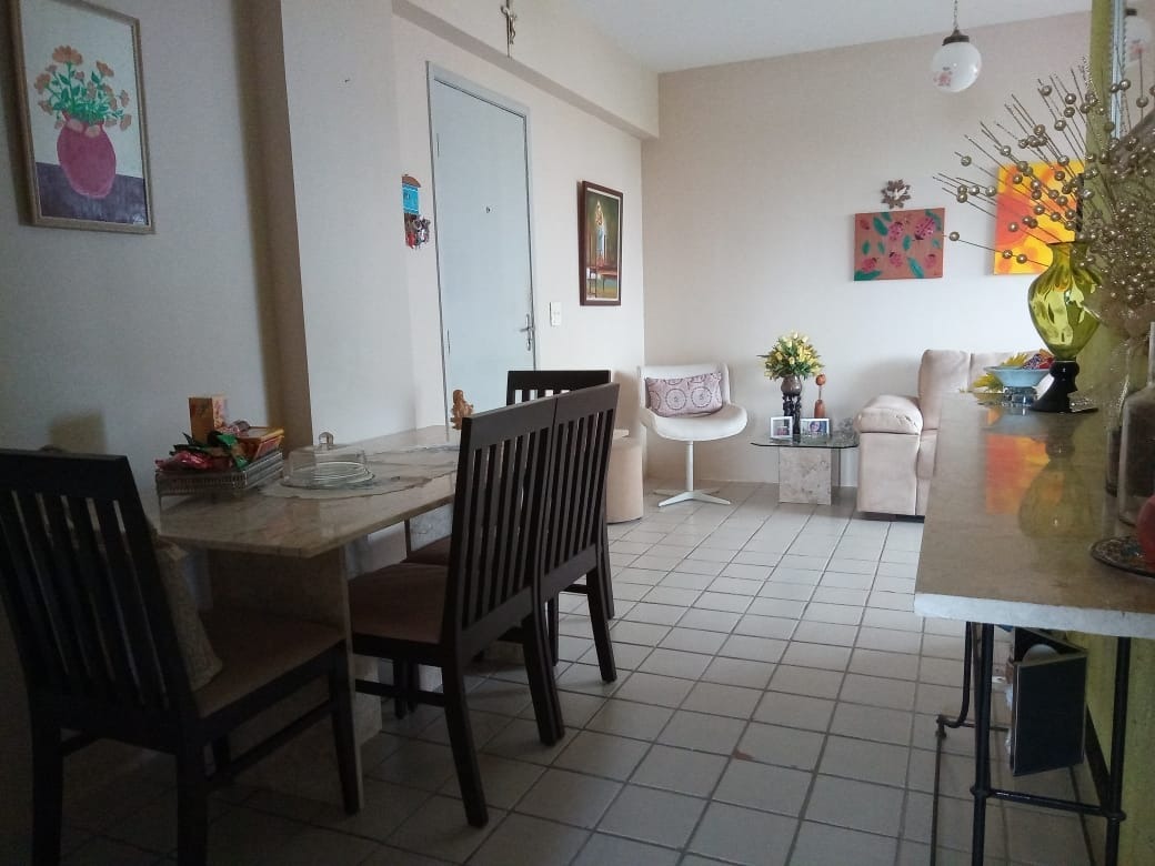 Apartamento à venda no Candeias: 