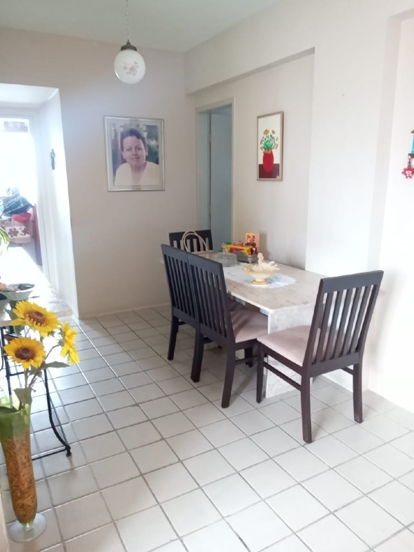 Apartamento à venda no Candeias: 