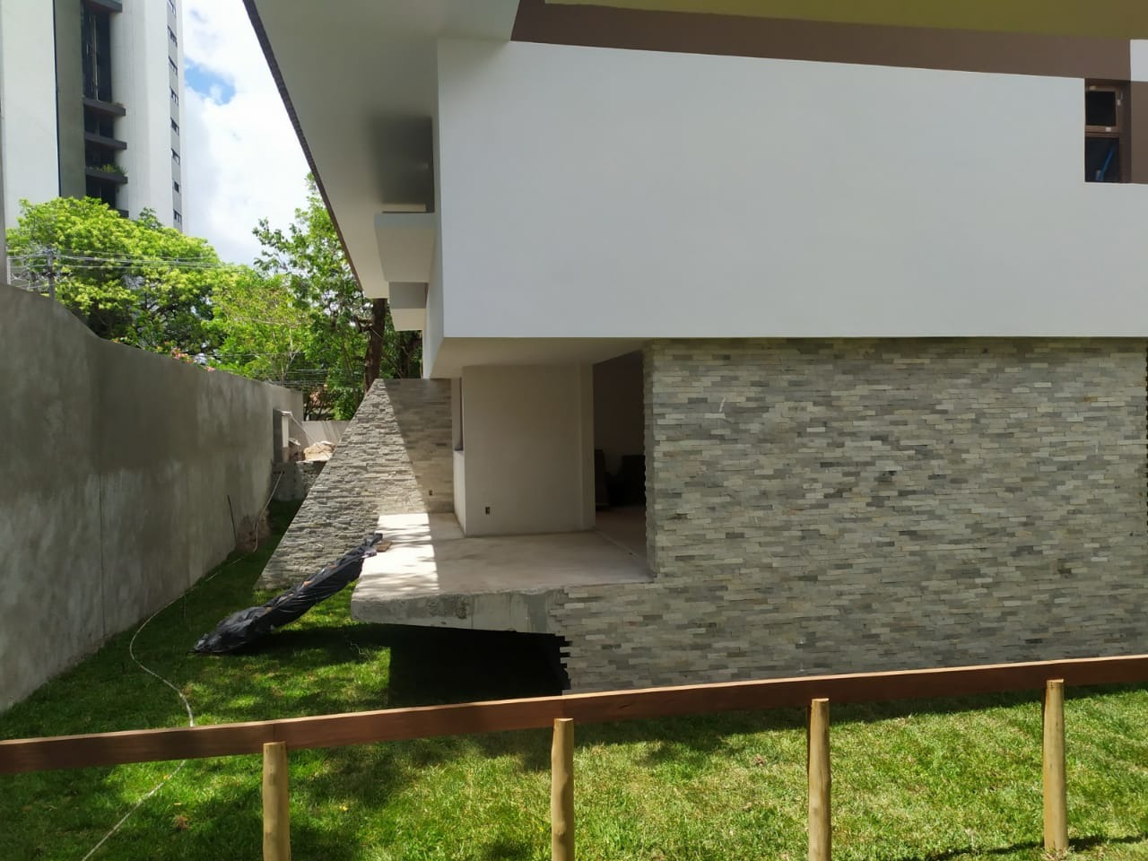 Casa à venda no Poço: 