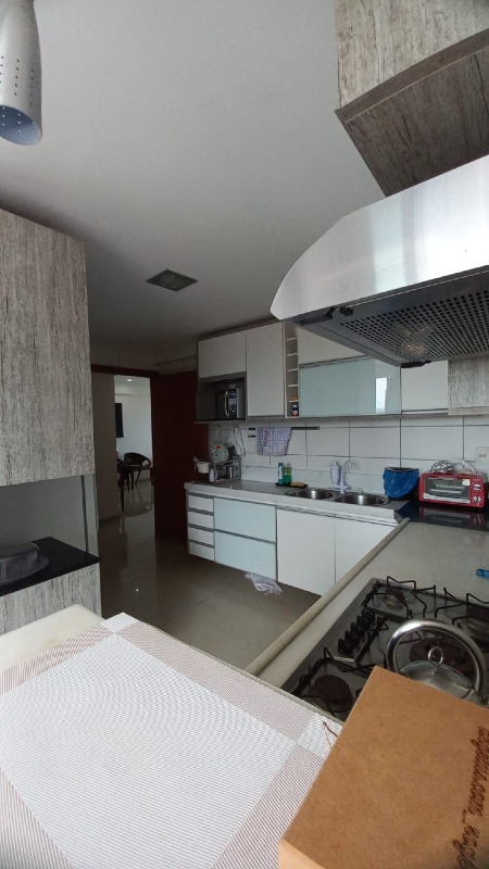 Apartamento à venda no Ilha do Retiro: 