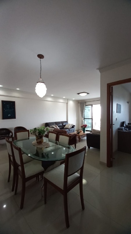 Apartamento à venda no Ilha do Retiro: 