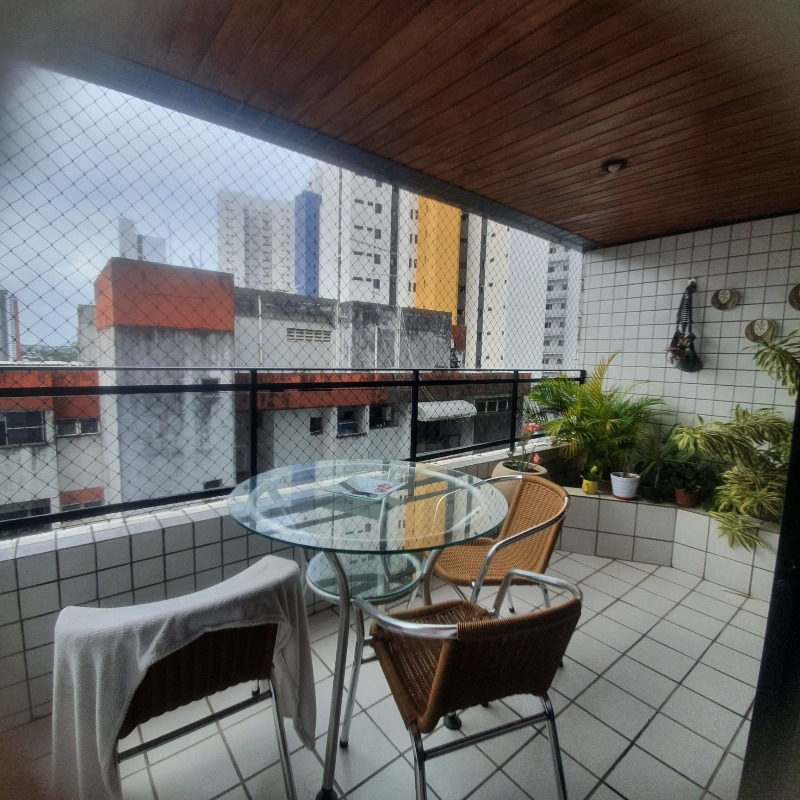 Apartamento à venda no Tamarineira: 