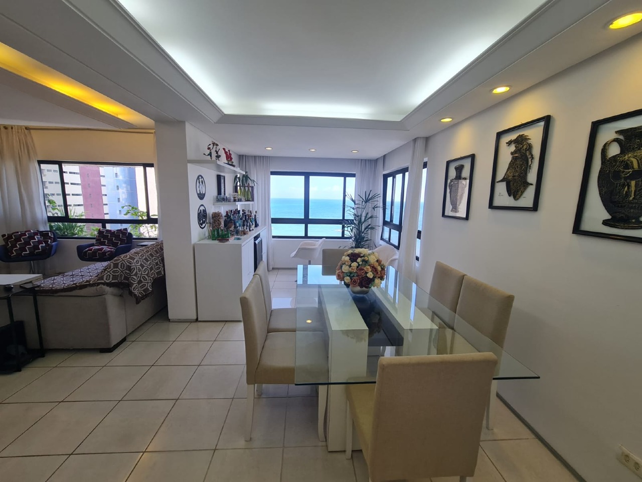 Cobertura à venda no Candeias: 