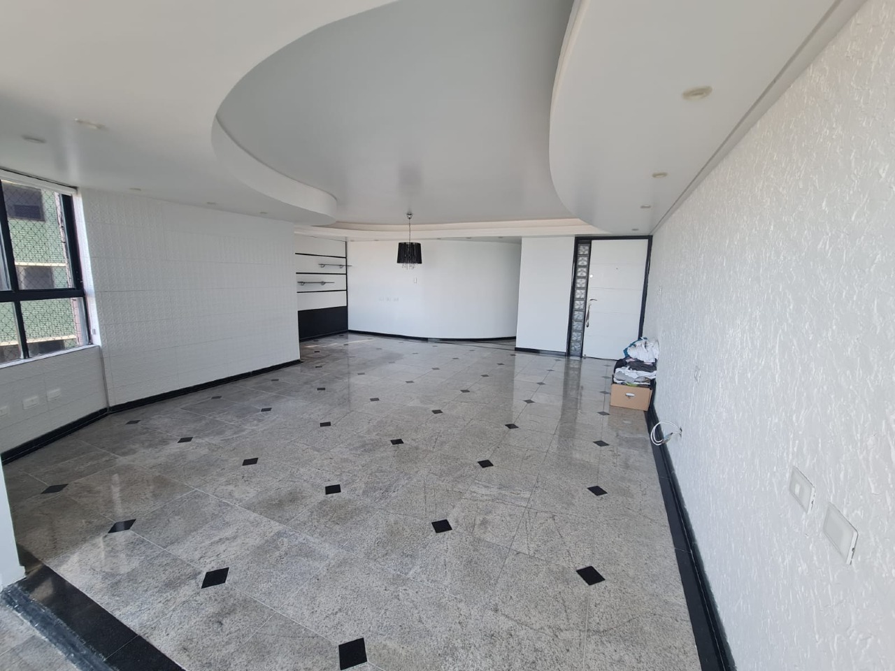 Apartamento à venda no Candeias: 