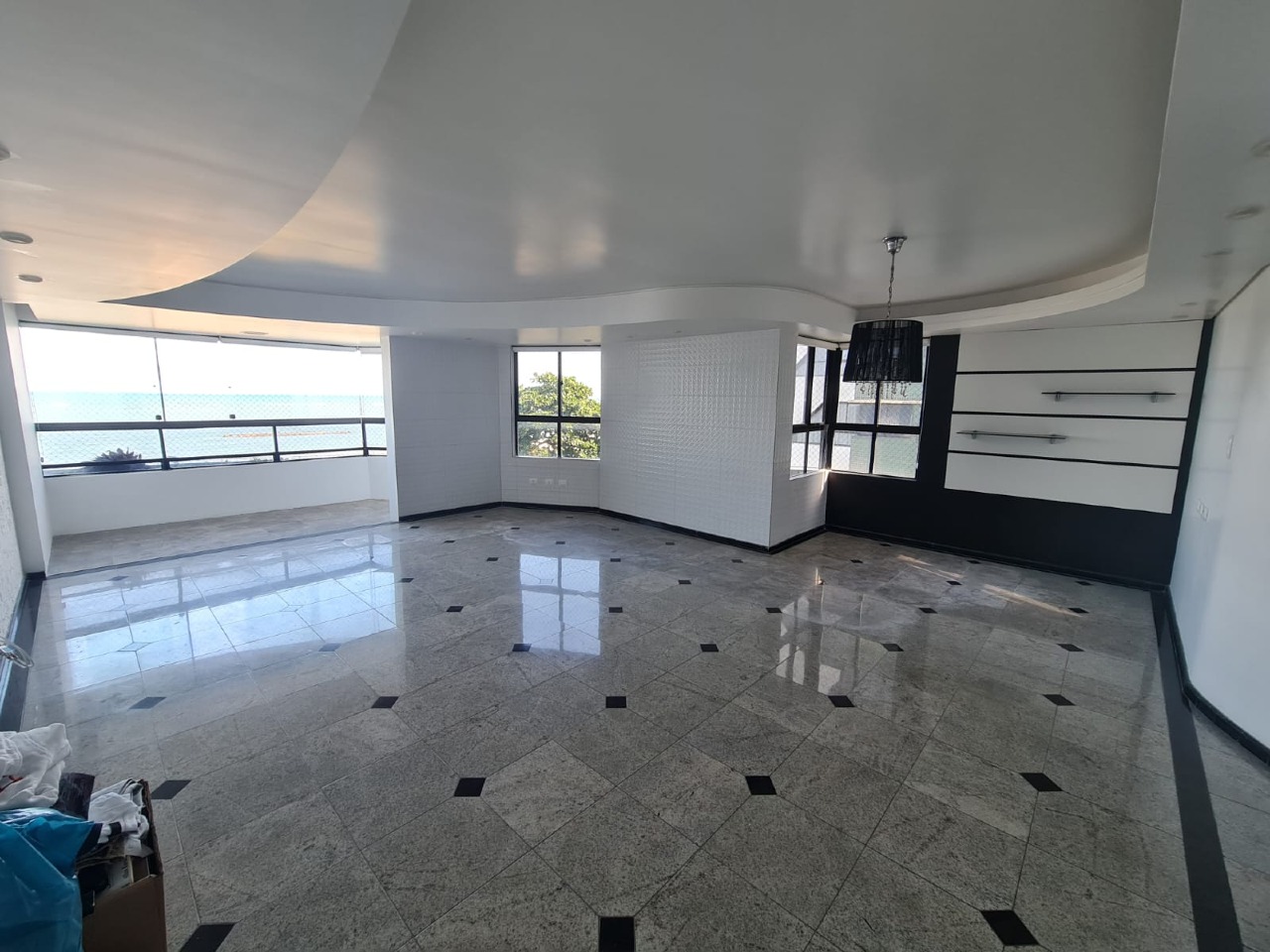 Apartamento à venda no Candeias: 