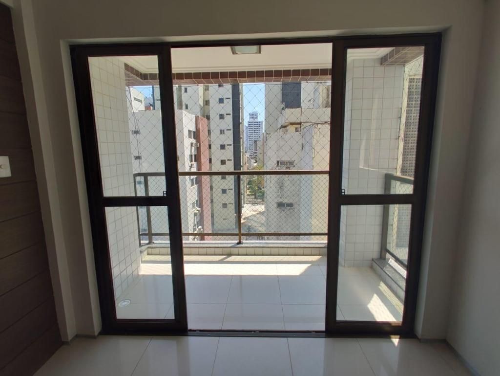 Apartamento à venda no Candeias: 