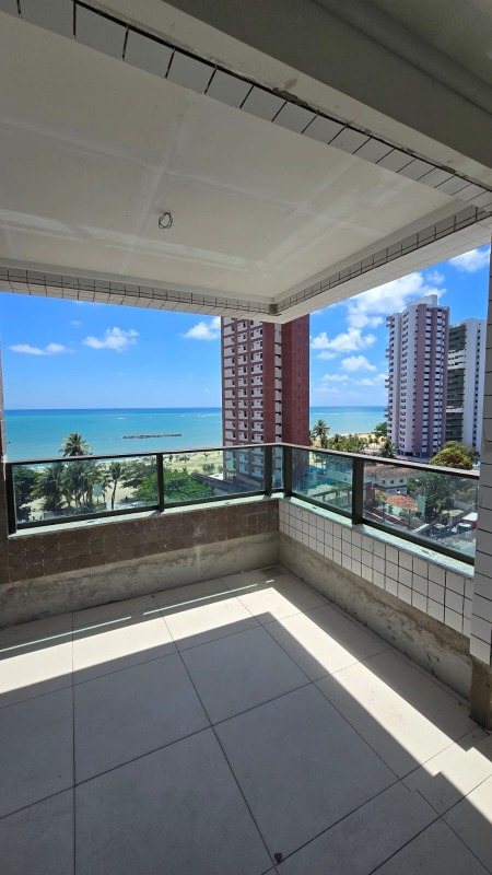 Apartamento à venda no Candeias: 