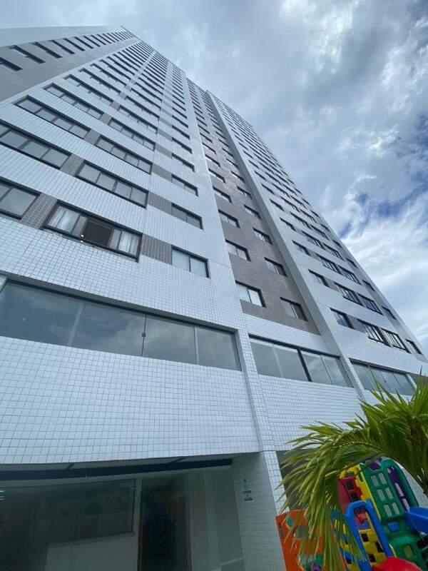 Apartamento à venda no Candeias: 