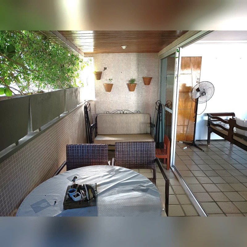 Apartamento à venda no Espinheiro: 