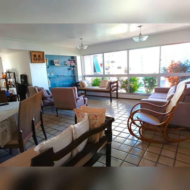 Apartamento à venda no Espinheiro: 