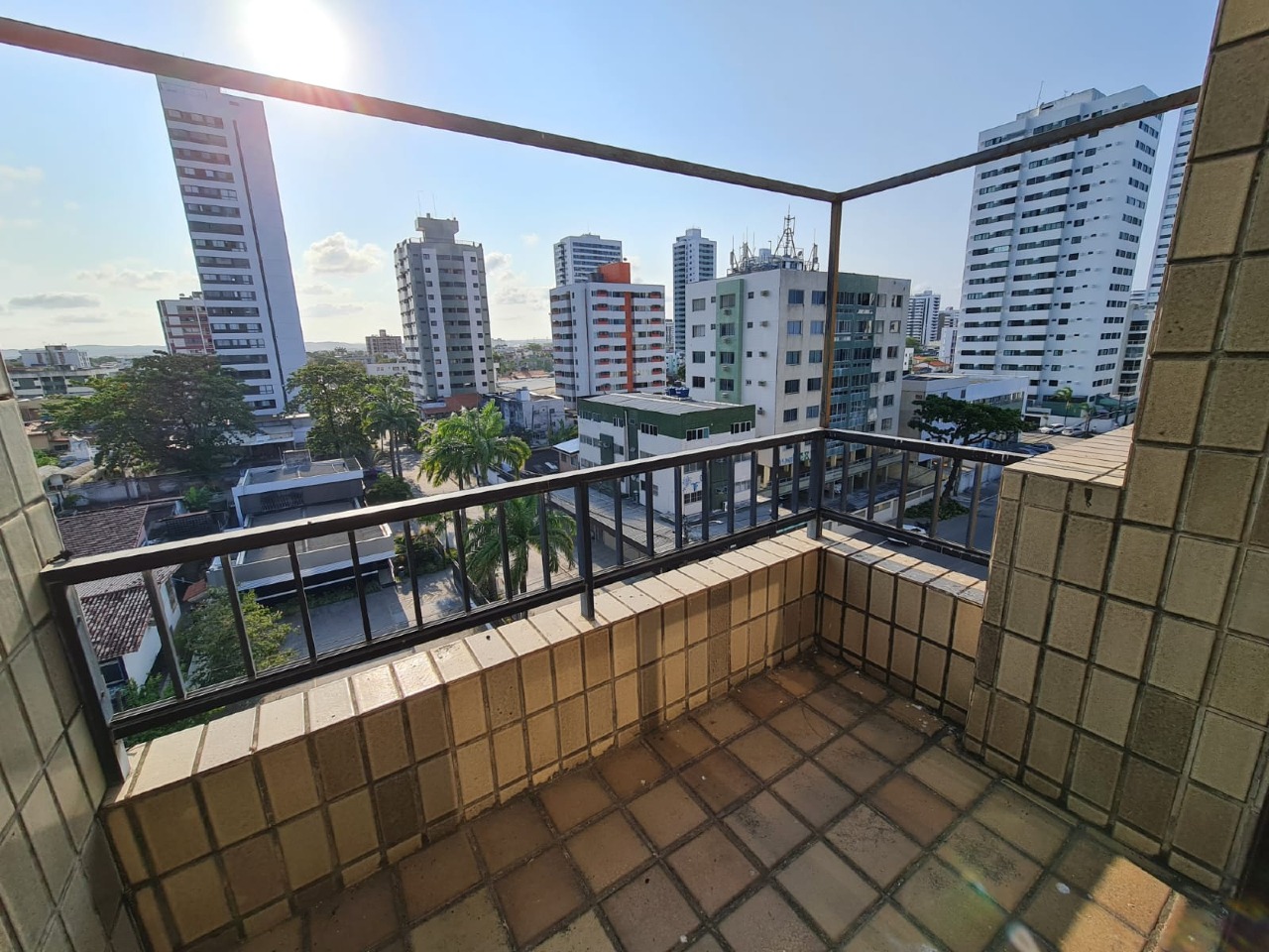 Cobertura à venda no Candeias: 