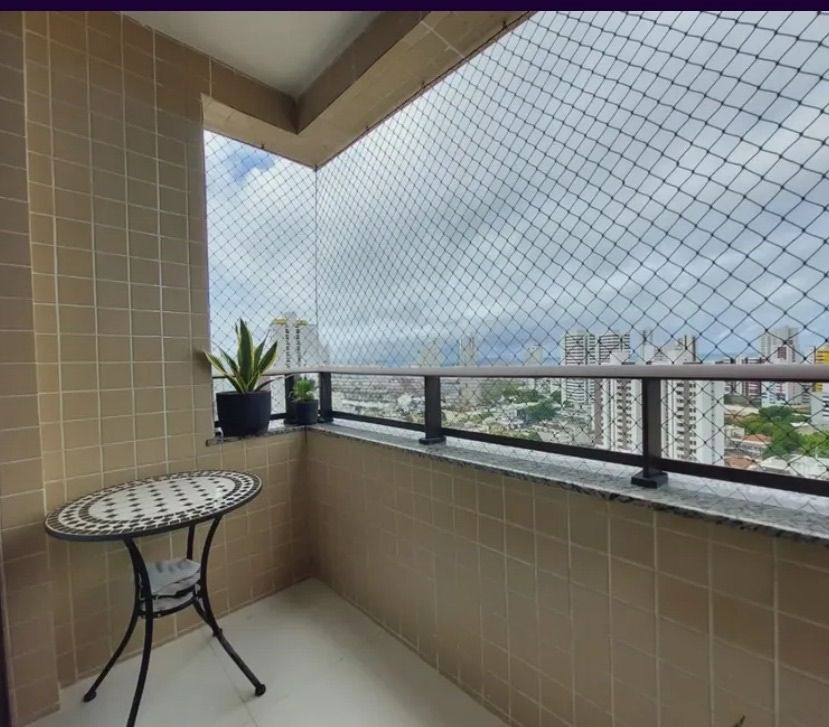 Apartamento à venda no Candeias: 