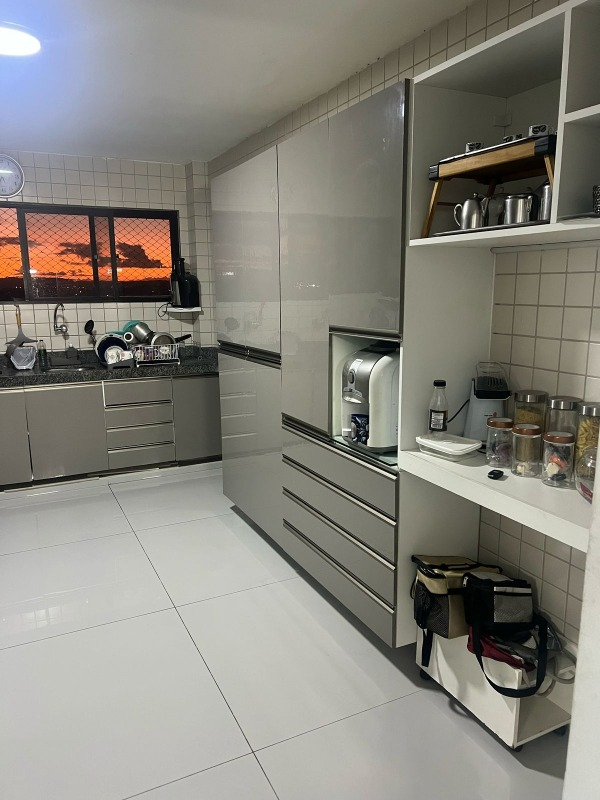 Apartamento à venda no Candeias: 