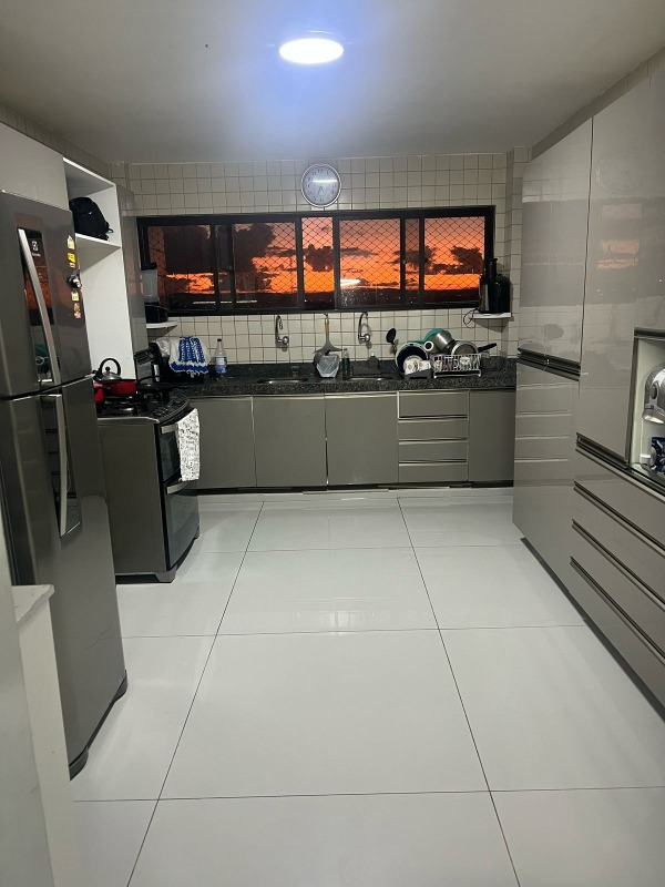 Apartamento à venda no Candeias: 