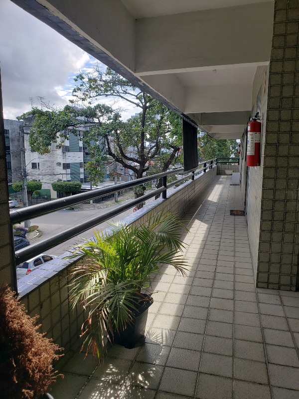 Apartamento à venda no Candeias: 