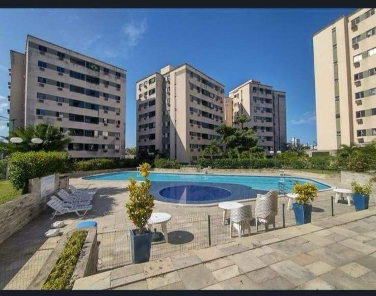 Apartamento à venda no Candeias: 