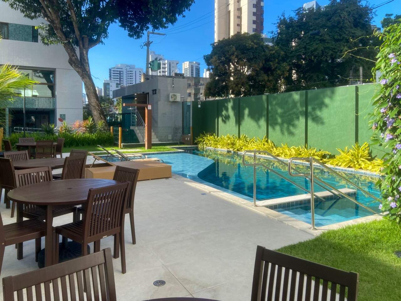 Apartamento à venda no Candeias: 