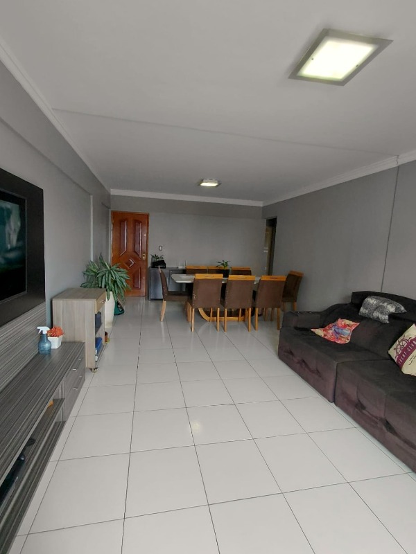 Apartamento à venda no Piedade: 