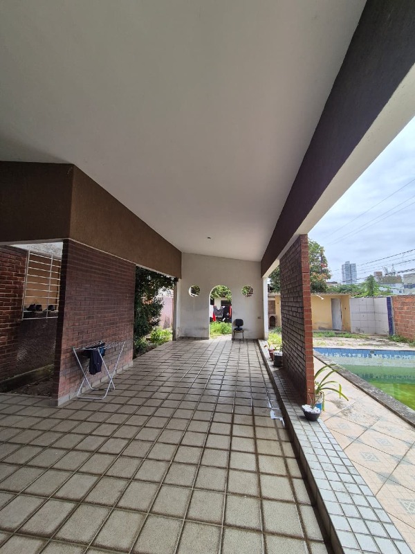 Casa à venda no Candeias: 