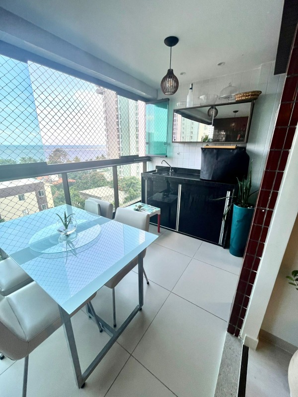 Apartamento à venda no Candeias: 