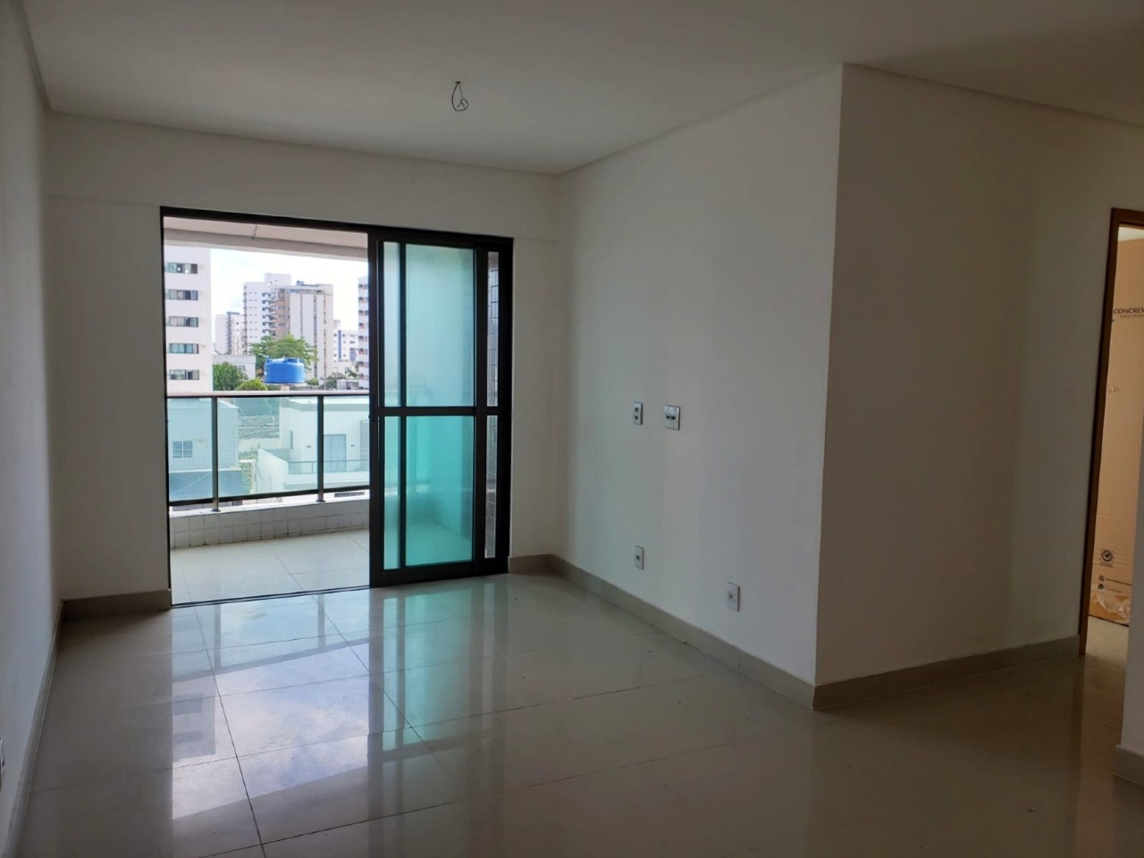 Apartamento à venda no Candeias: 