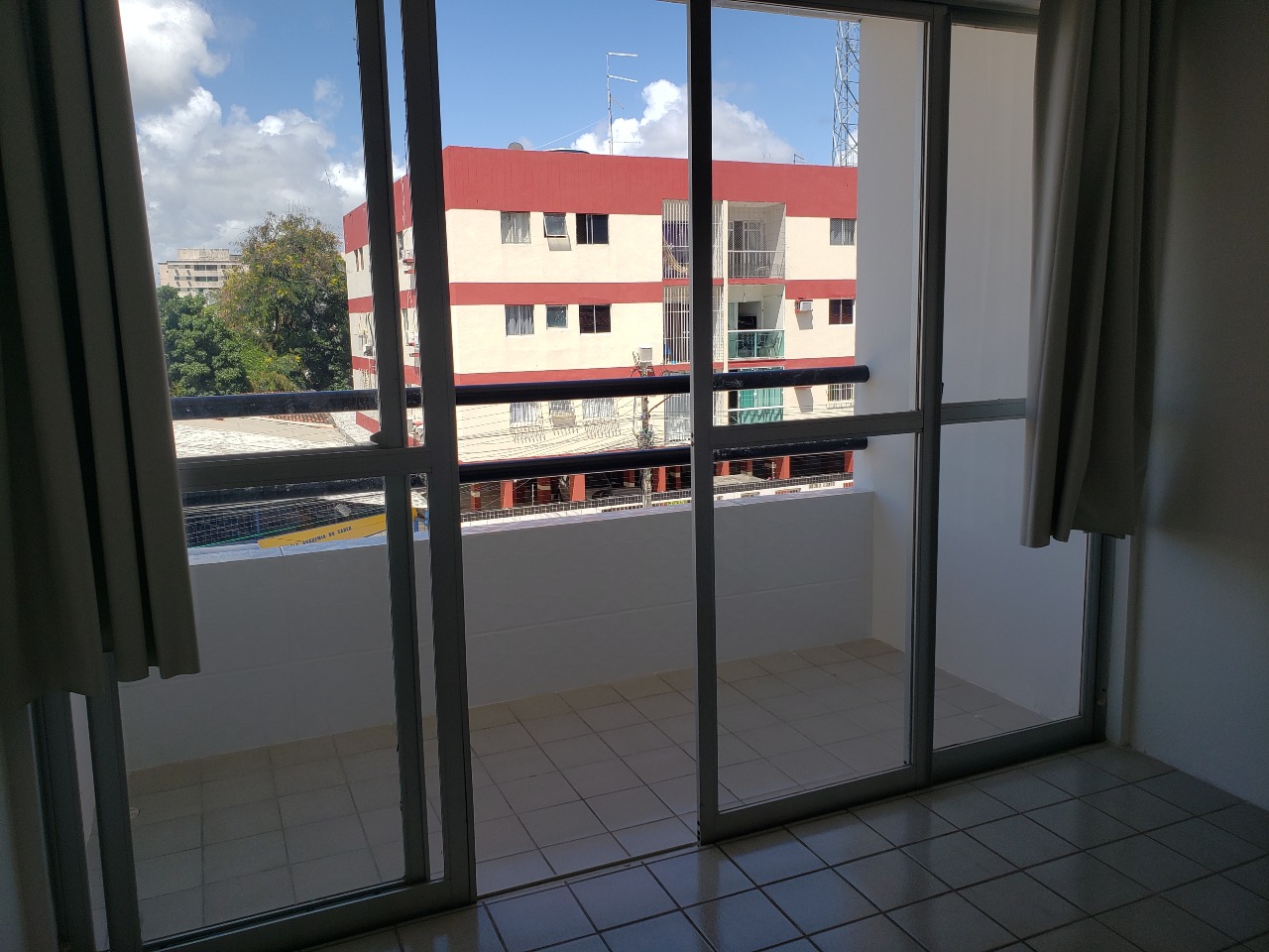 Apartamento à venda no Candeias: 