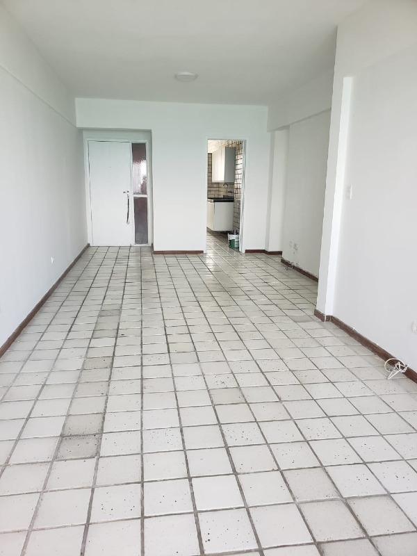 Apartamento à venda no Candeias: 