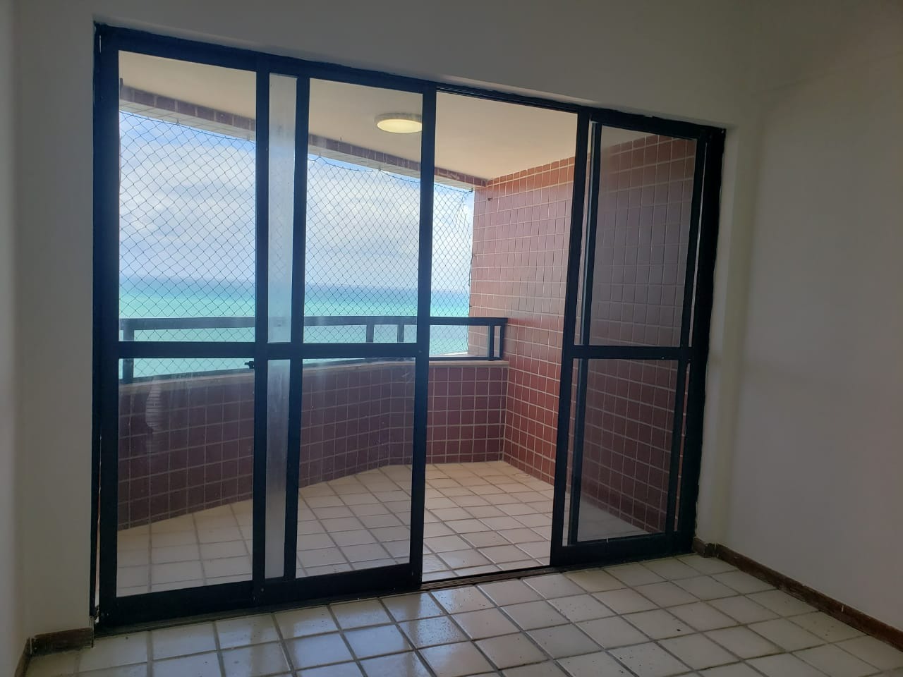 Apartamento à venda no Candeias: 