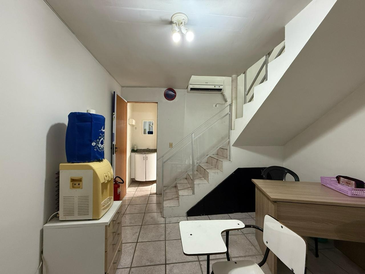 Sala à venda no Candeias: 