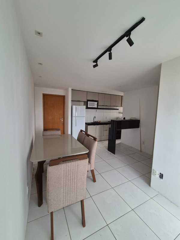 Apartamento para aluguel no Candeias: 