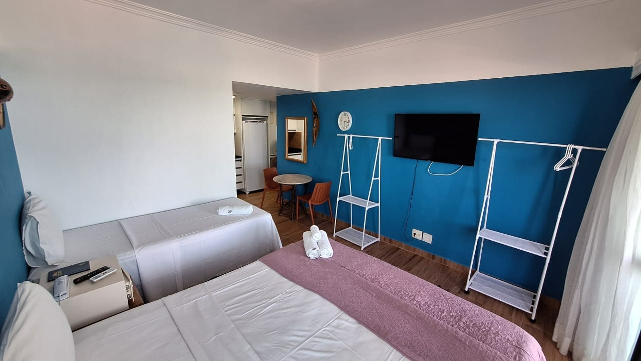 Andar corrido à venda no Candeias: 