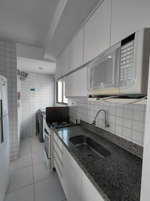 Apartamento para aluguel no Aflitos: 