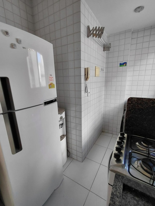 Apartamento para aluguel no Aflitos: 