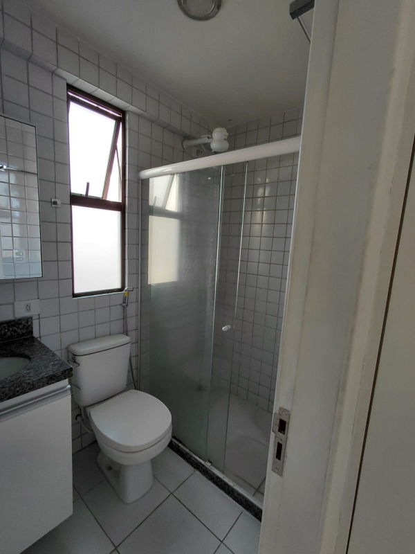 Apartamento para aluguel no Aflitos: 