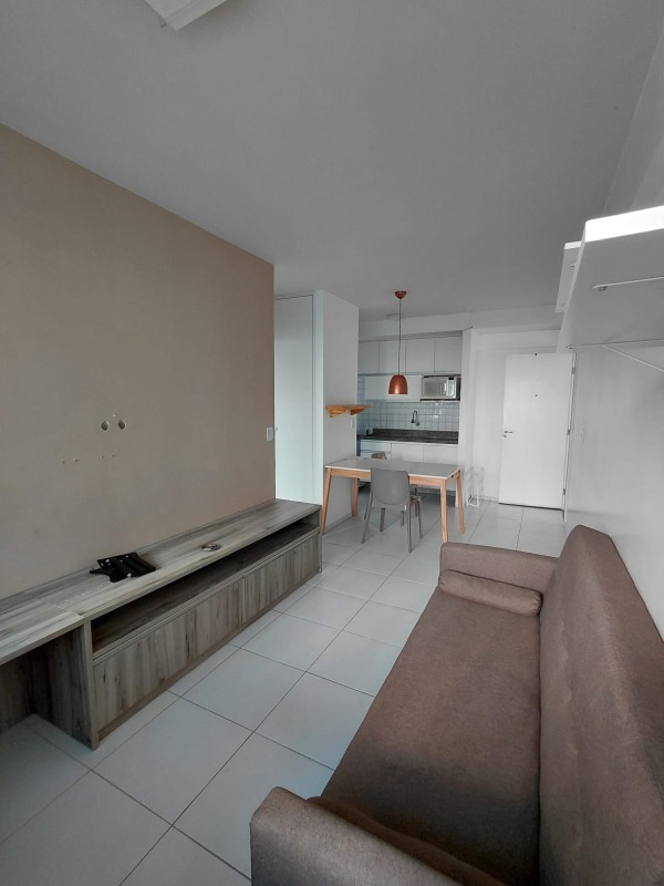 Apartamento para aluguel no Aflitos: 