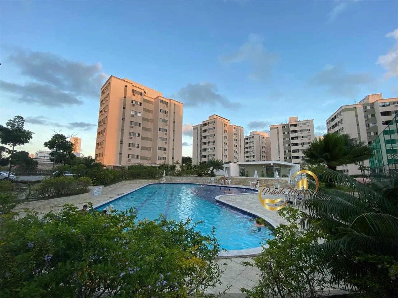 Apartamento à venda no Candeias: 