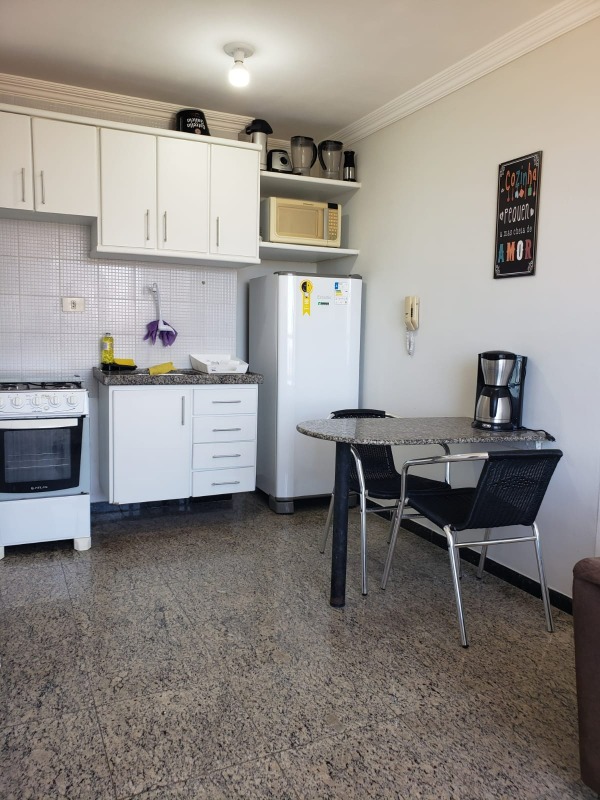 Apartamento para aluguel no Candeias: 