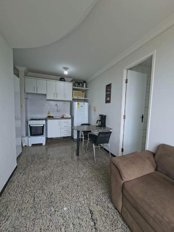 Apartamento para aluguel no Candeias: 