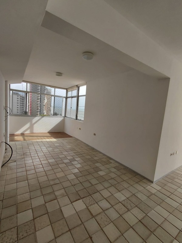 Apartamento à venda no Candeias: 