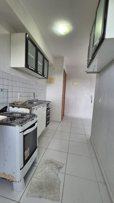 Apartamento para aluguel no Candeias: 