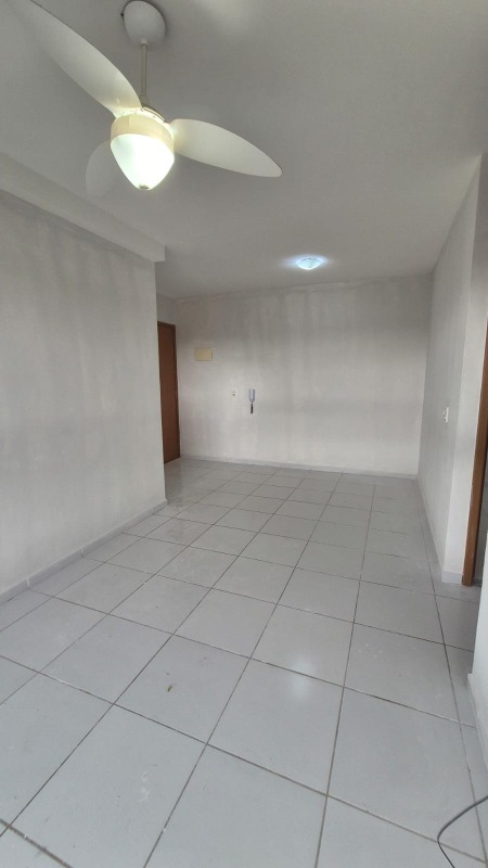 Apartamento para aluguel no Candeias: 