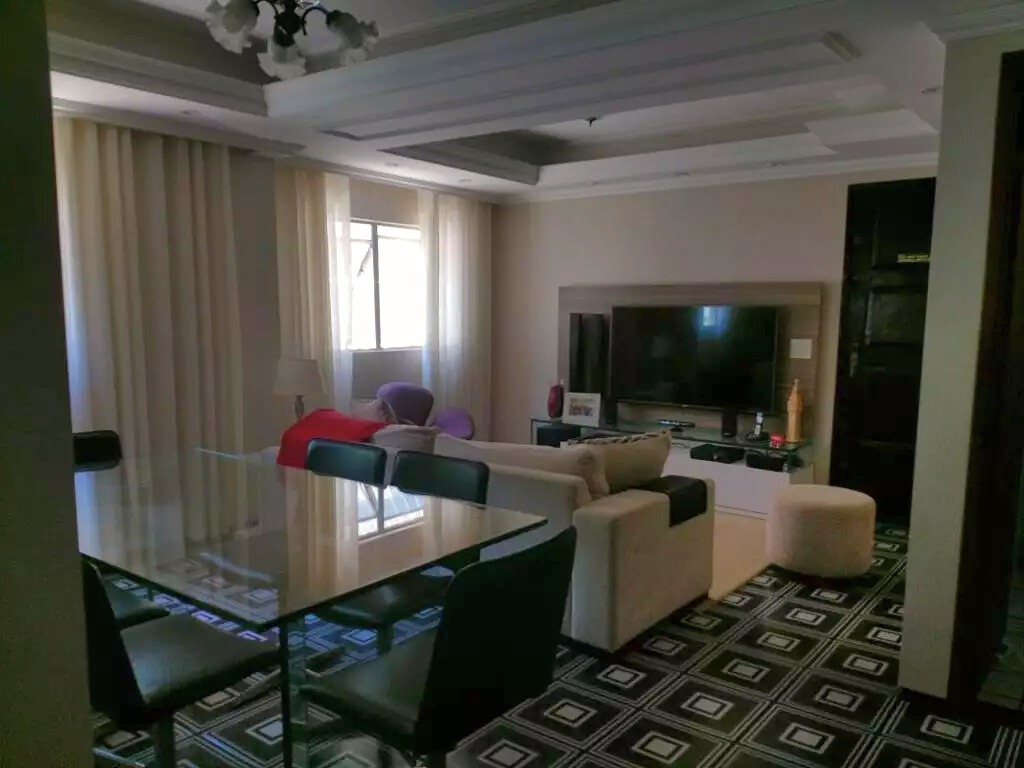 Apartamento à venda no Candeias: 