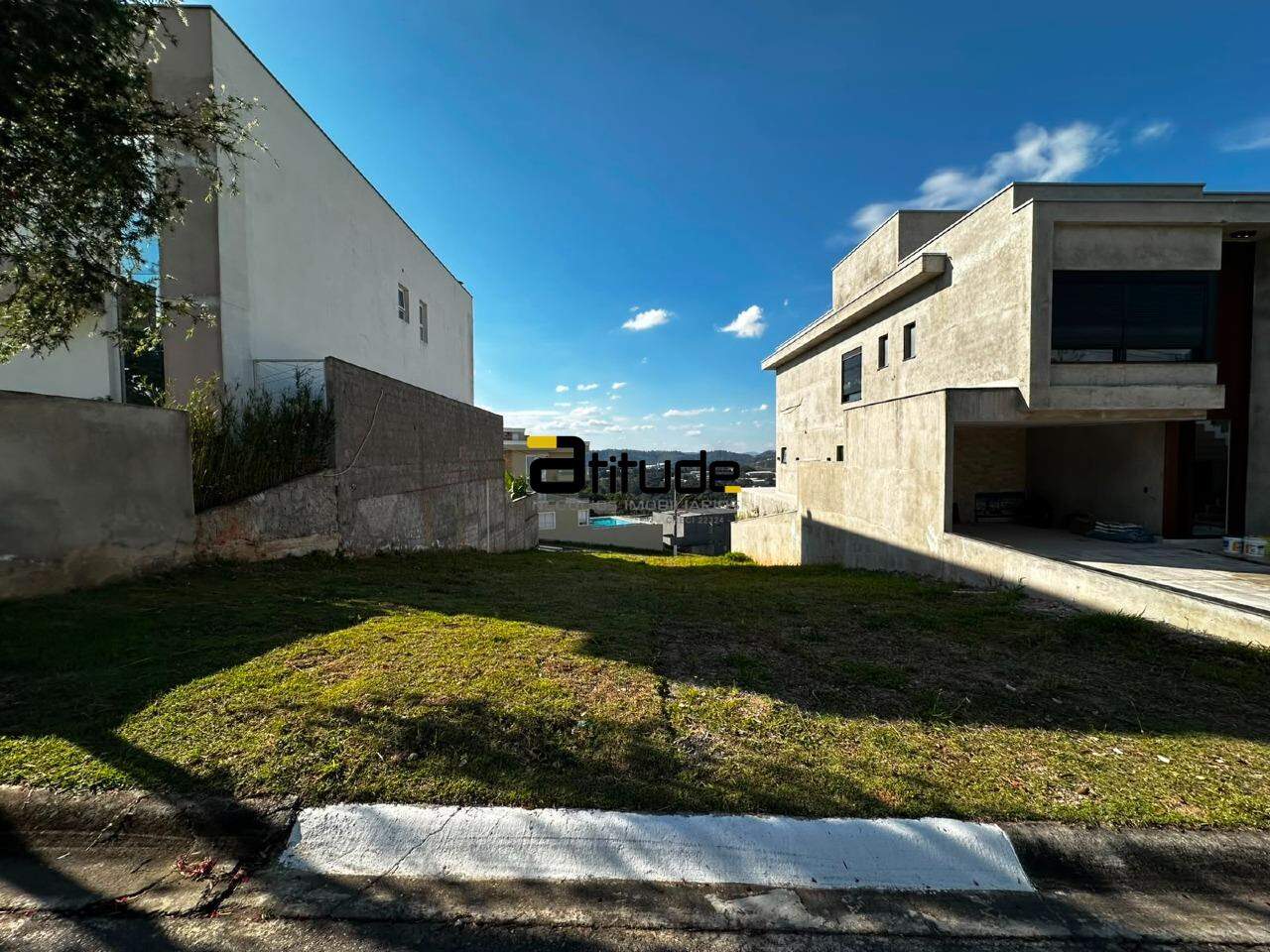 Terreno em condomínio para à venda no Sítio do Rosário em Santana de Parnaíba por 590.000,00: 