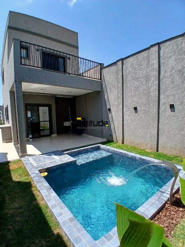 Casa para à venda no Villas do Jaguari em Santana de Parnaíba por 939.000,00: 