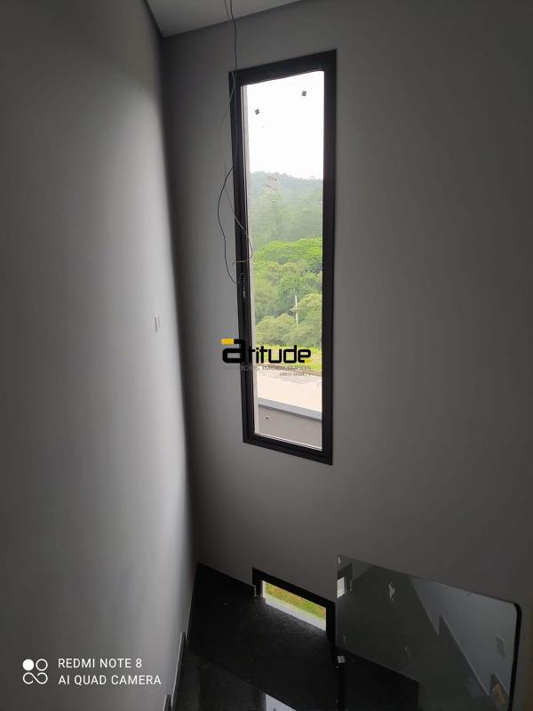 Casa para à venda no Portal dos ipês em Cajamar por 890.000,00: 