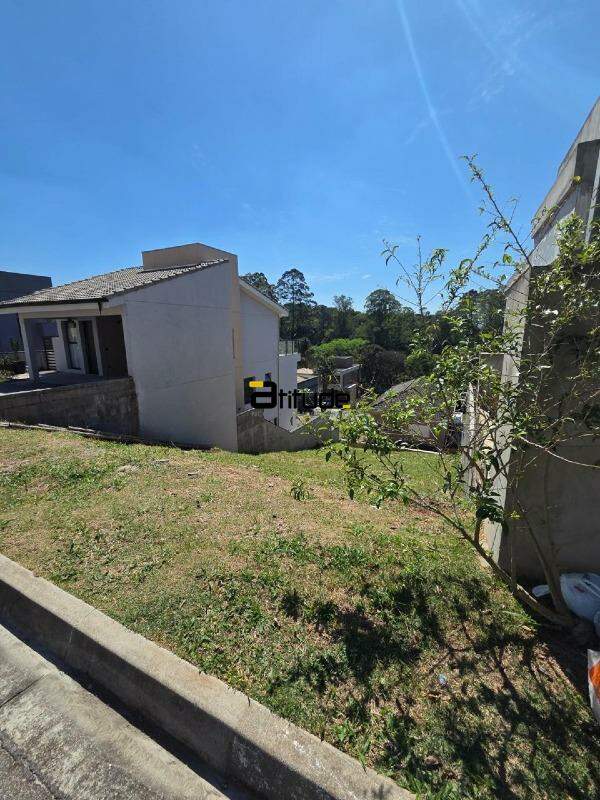 Terreno em condomínio para à venda no Quintas do Ingaí em Santana de Parnaíba por 360.000,00: 