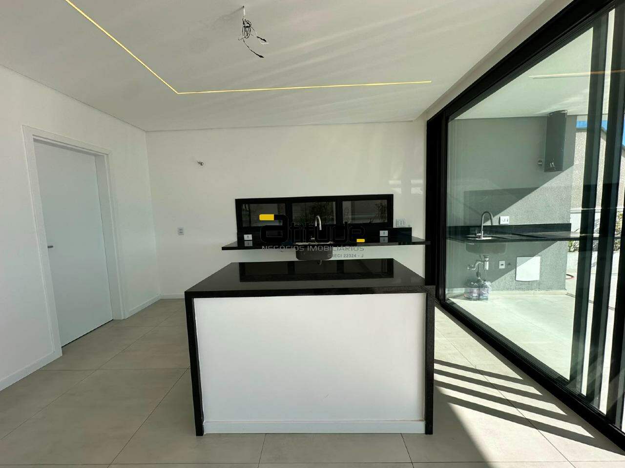 Casa em condomínio para à venda no Colinas de Parnaíba I em Santana de Parnaíba por 2.490.000,00: 